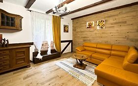 Golden King Old Town Apartments